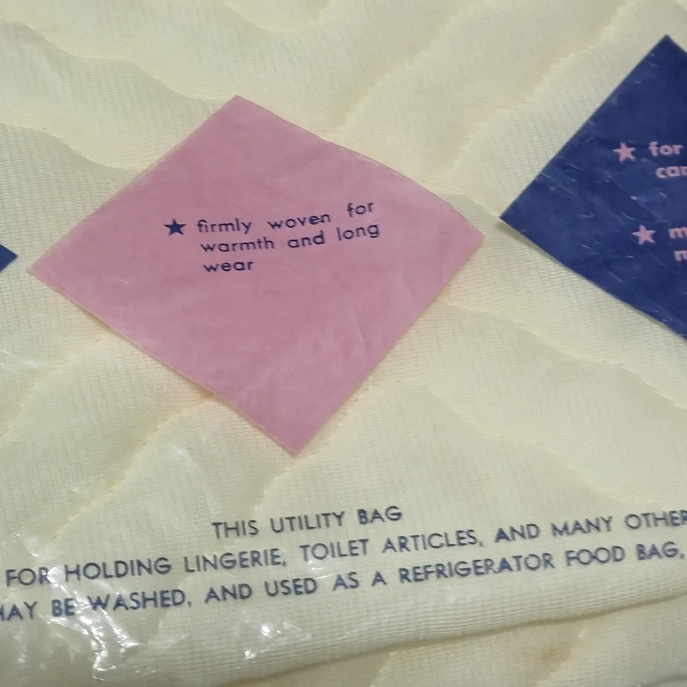 Vintage Baby Blanket Quilted Satin Trim  Yellow New Missing Tag Has Some Spots